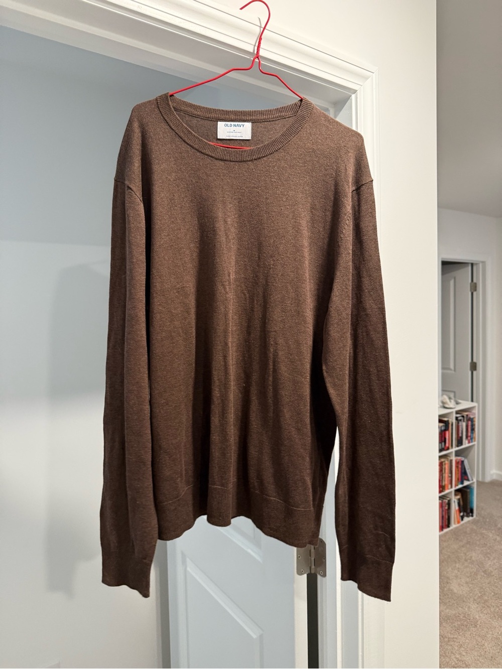 Old Navy Men's Chocolate Brown Crewneck Sweater